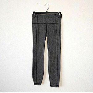 Athleta Gray Glyder Athleisure‎ Cropped Leggings Size XS